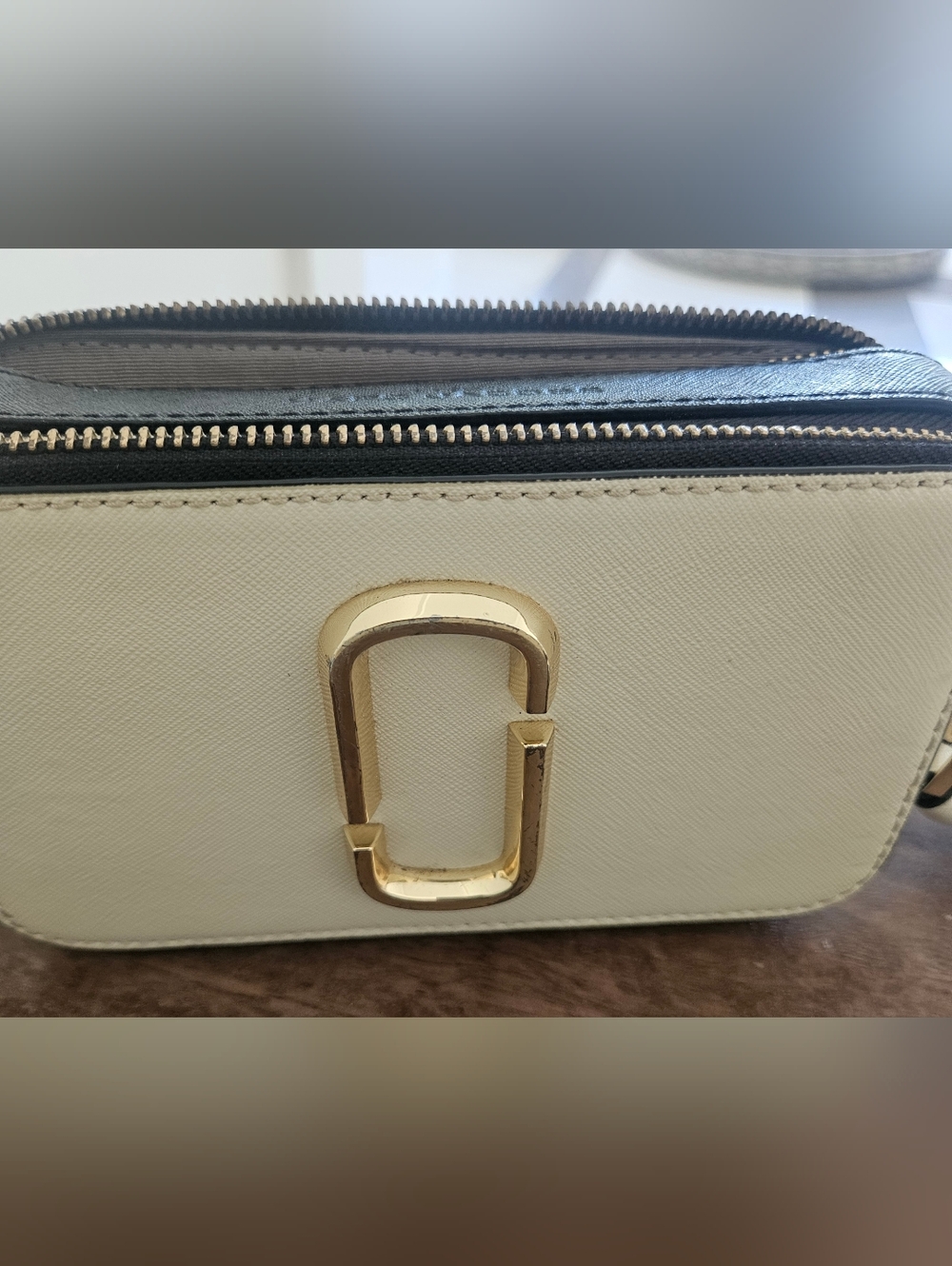 Marc Jacobs Snapshot Camera Bag in Black and Cream - Picture 6 of 8